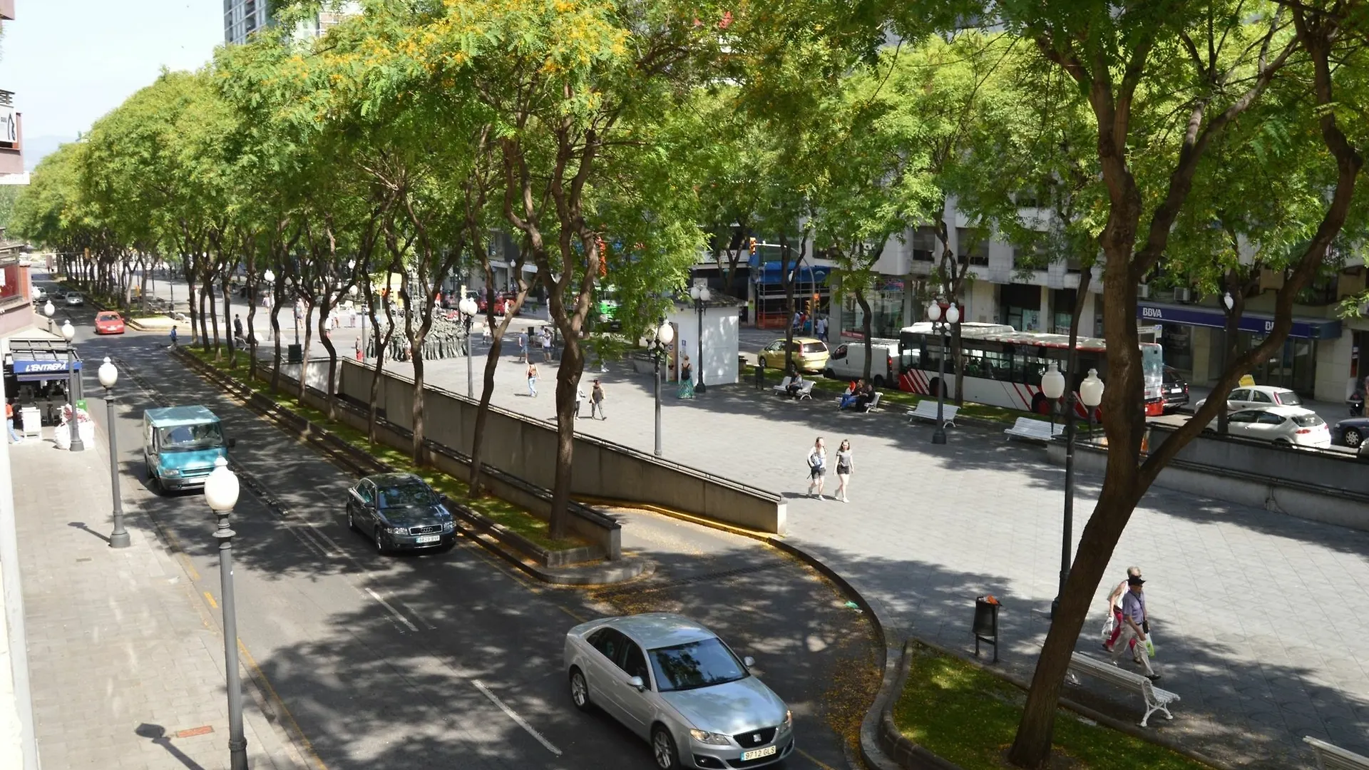 Tarragona Suites Rambla Nova 106 0*,